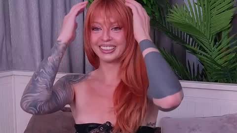 Lana online show from April 30, 8:08 am