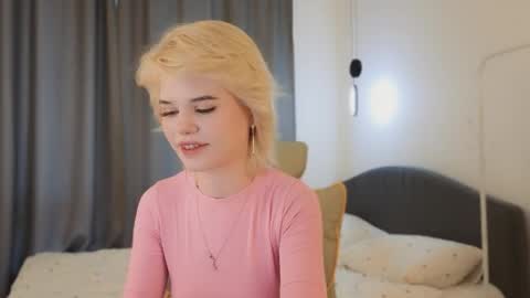 Alisha online show from May 30, 12:47 pm