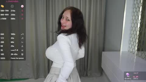Emily online show from May 4, 6:36 pm