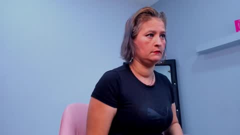 JADE  online show from March 25, 12:12 pm