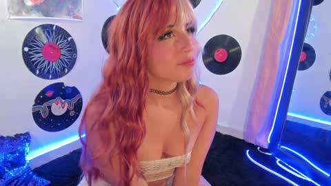 _karine01 online show from February 2, 4:26 am