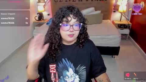 Liily online show from October 21, 8:56 pm