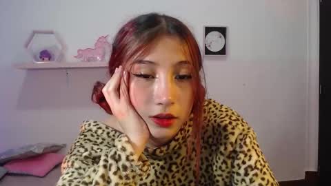   linrose   online show from February 18, 11:15 pm