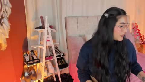 Snapshot of _little_ivy chatting on September 16, 7:28 pm Ivy 3 online show from September 16, 7:28 pm