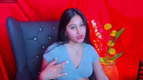 Snapshot of _little_ivy chatting on January 28, 8:04 pm Ivy 3 online show from January 28, 8:04 pm