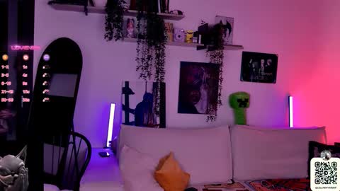 Lolly online show from October 23, 11:01 am