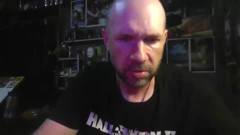 That guy online show from October 9, 4:40 am