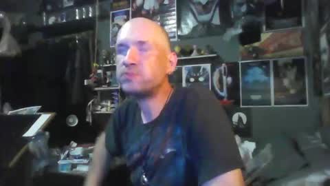 That guy online show from May 20, 3:03 am