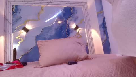 Lorrayne online show from November 12, 12:18 pm