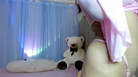 Maia online show from February 16, 7:23 pm