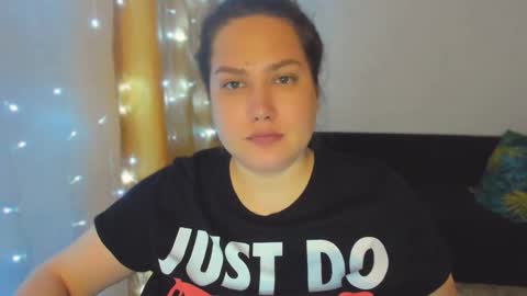 Snapshot of _madalexa_ chatting on September 9, 9:04 pm Alexa online show from September 9, 9:04 pm