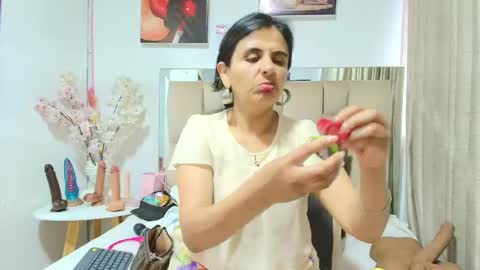 _marcela__ online show from May 21, 11:39 am