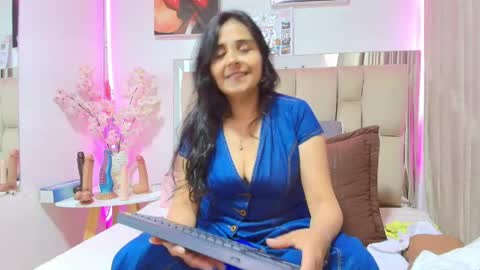_marcela__ online show from May 22, 11:39 am