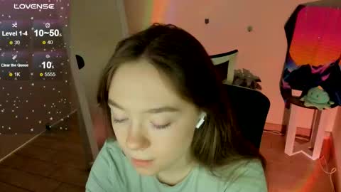 Snapshot of _margoqueen_ chatting on September 28, 7:28 am Margo online show from September 28, 7:28 am