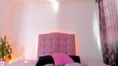 Snapshot of _marie__ chatting on March 3, 8:54 pm Maria paula online show from March 3, 8:54 pm