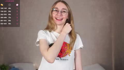  Gwen  online show from September 10, 2:56 am