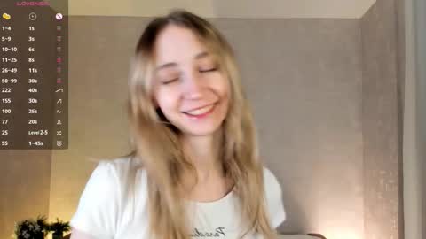  Gwen  online show from October 14, 3:09 am