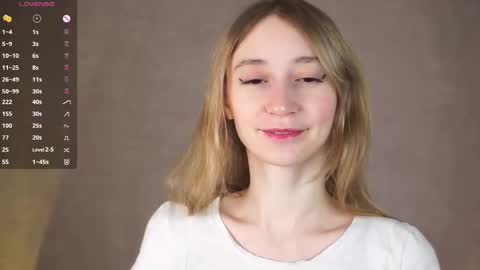  Gwen  online show from October 3, 3:37 am