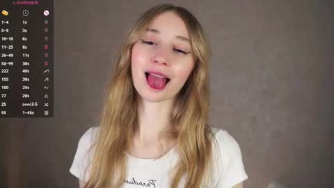  Gwen  online show from September 29, 4:22 am