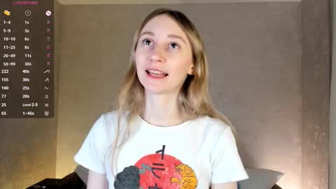  Gwen  online show from October 12, 3:32 am