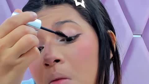Snapshot of _maskedgirl_ chatting on October 13, 12:51 pm Nahayo online show from October 13, 12:51 pm