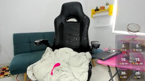 Juli online show from January 8, 5:08 pm