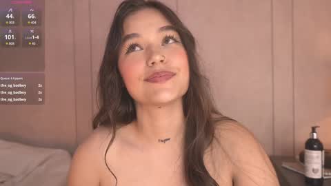     online show from February 1, 7:55 pm