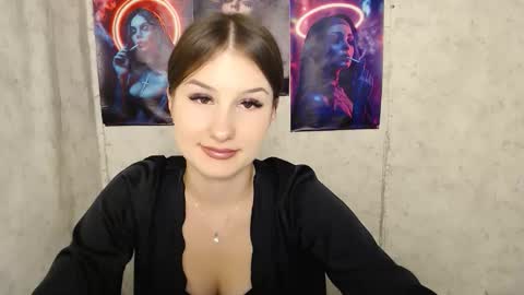 Snapshot of _miaangel_ chatting on September 9, 3:23 pm Mia online show from September 9, 3:23 pm