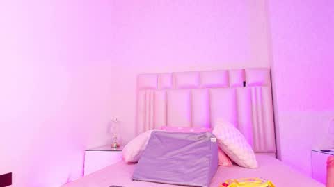 Mia  online show from February 25, 12:20 pm