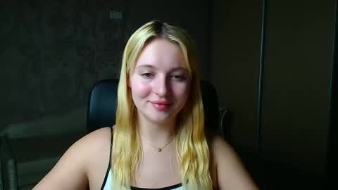 Melanie online show from February 28, 3:49 pm