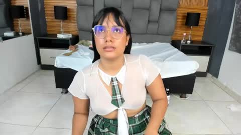 _milahard_as online show from May 22, 9:43 pm