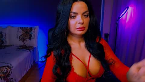 Milani online show from November 24, 6:39 pm