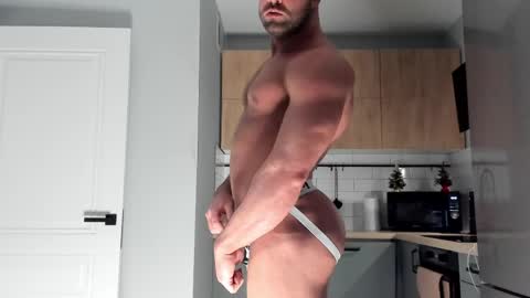 _miles19 online show from April 15, 12:19 pm