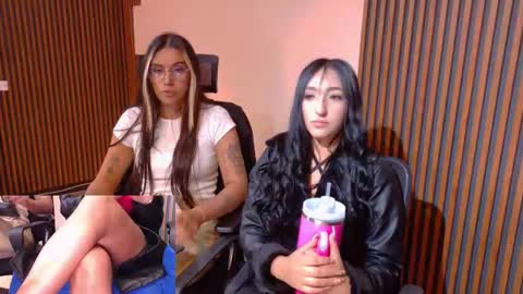 Call me Miley  online show from March 10, 9:18 pm