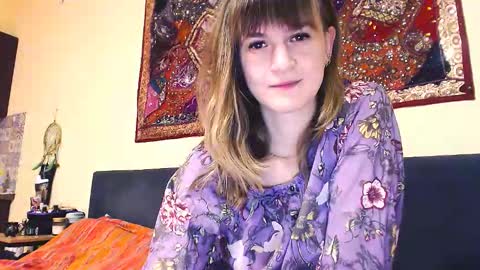 Snapshot of _minnie_boo_ chatting on September 22, 7:51 pm Boo online show from September 22, 7:51 pm