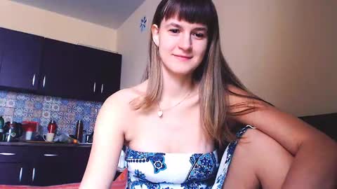 Snapshot of _minnie_boo_ chatting on December 6, 8:54 am Boo online show from December 6, 8:54 am