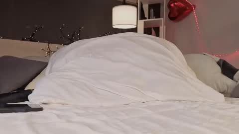 _miray_ online show from February 9, 5:44 am