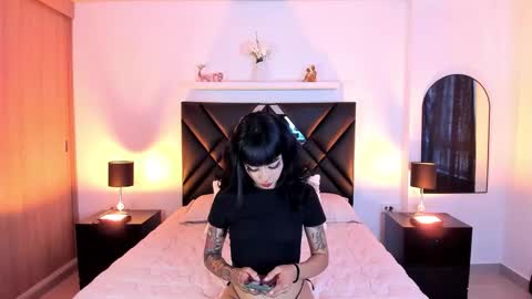 mizuki  online show from March 3, 3:52 pm