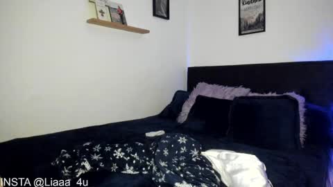     liaaa 4u online show from February 10, 1:24 am