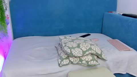 Fiona online show from May 24, 6:53 am