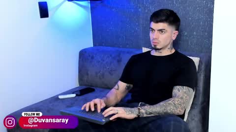 _mrcock_ online show from April 6, 2:42 am