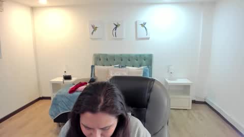 Natalie online show from December 18, 3:02 am