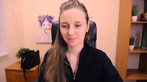 Nica online show from January 18, 3:27 pm