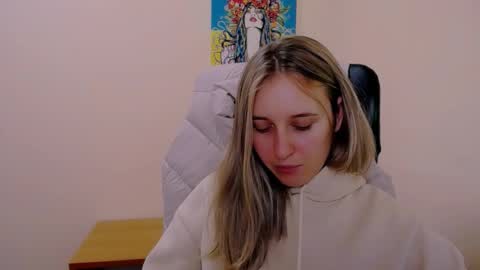 Nica online show from October 19, 11:48 am