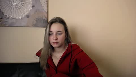 Nica online show from December 16, 9:59 am