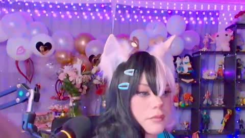 niiky online show from February 17, 6:18 pm