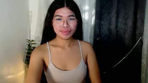 _odette22 online show from May 25, 7:14 am