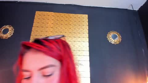 Snapshot of _poison_sweet chatting on December 21, 9:47 pm Laura online show from December 21, 9:47 pm