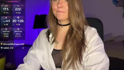  HADLY today day-off see u online 0112  online show from February 3, 8:24 pm