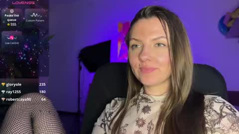  HADLY today day-off see u online 0112  online show from February 17, 8:49 pm